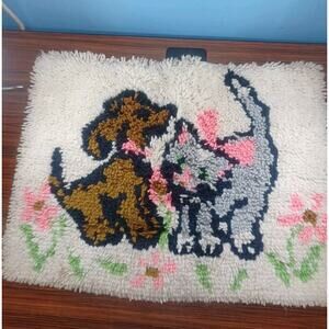 Dog And Kitty Flowers Latch Hook Brown Grey Rug/ Wall Hanger 18.5 × 24
